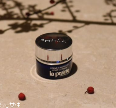 眼霜開封后保質(zhì)期多久？眼霜開封多久不能用？