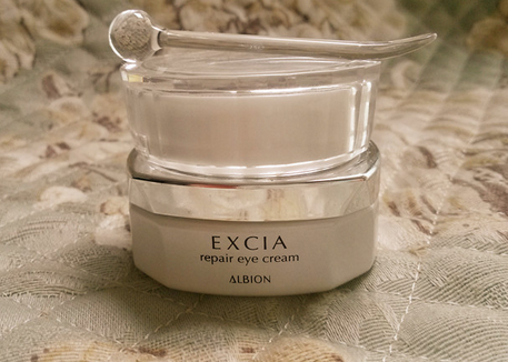 眼霜可以增長(zhǎng)睫毛嗎？眼霜可以讓睫毛變長(zhǎng)嗎？