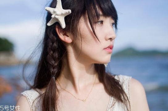 自己怎么給頭發(fā)做護理 頭發(fā)護理怎么做 自己怎么給頭發(fā)做護理 頭發(fā)護理怎么做