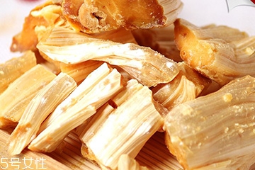 姜糖能和西瓜一起吃嗎？姜糖能和蜂蜜一起吃嗎？