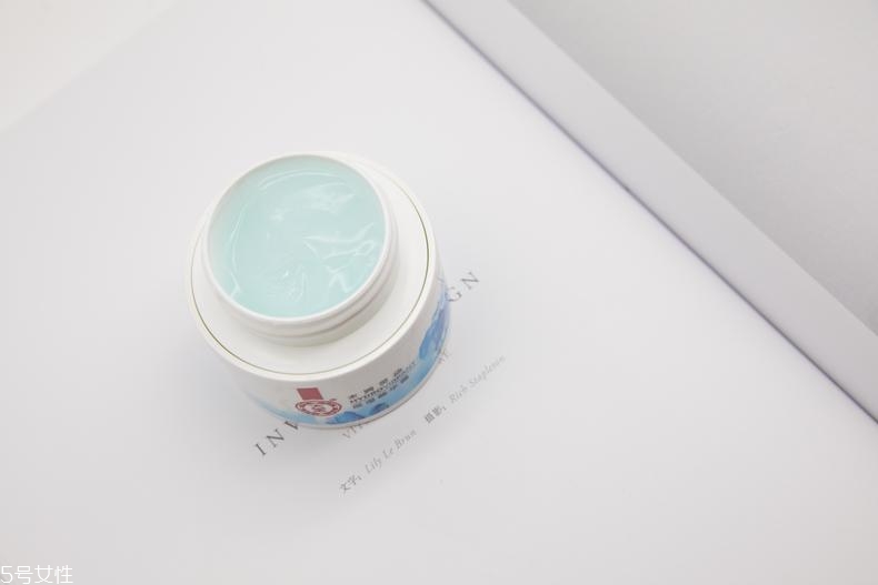 大寶水潤(rùn)靈動(dòng)有激素嗎 大寶水潤(rùn)靈動(dòng)好用嗎 大寶水潤(rùn)靈動(dòng)有激素嗎 大寶水潤(rùn)靈動(dòng)好用嗎