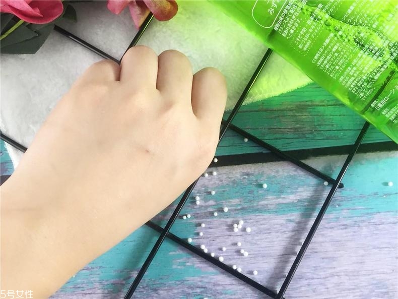 伊詩露化妝水成分表 伊詩露化妝水敏感肌能用嗎 伊詩露化妝水成分表 伊詩露化妝水敏感肌能用嗎