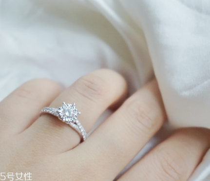 鉆戒是750好還是950好？鉆戒買750還是950好？