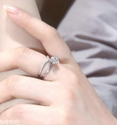 鉆戒是750好還是950好？鉆戒買750還是950好？