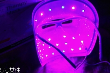 紅藍(lán)光祛痘疼痛嗎 紅藍(lán)光祛痘的詳細(xì)過程