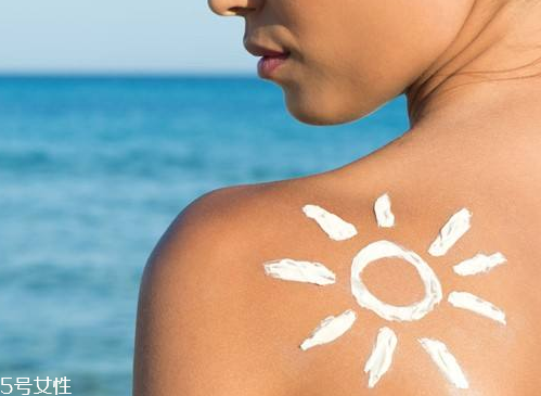 防曬霜為什么會變成水？防曬霜變成水還能用嗎？