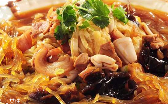 榛蘑是發(fā)物嗎？皮膚過敏的人能吃榛蘑嗎？