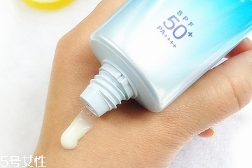 防曬霜提前多長時(shí)間涂？防曬霜提前多久擦？