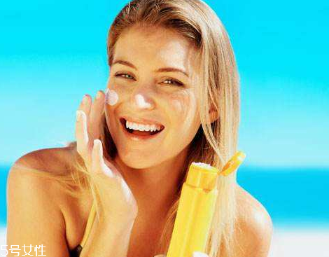防曬霜提前多長時(shí)間涂？防曬霜提前多久擦？