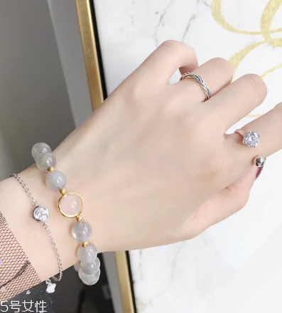 月光石有什么寓意？月光石的寓意是什么？