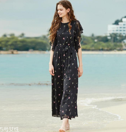 夏天穿什么連體褲好看？夏天適合穿什么連體褲？