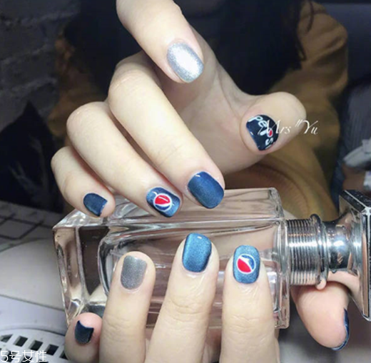 甲油膠為什么會縮膠 甲油膠縮膠的原因 甲油膠為什么會縮膠 甲油膠縮膠的原因