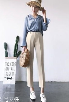 白色哈倫褲配什么衣服好看 白色哈倫褲怎么配衣服不出錯(cuò) 白色哈倫褲配什么衣服好看 白色哈倫褲怎么配衣服不出錯(cuò)