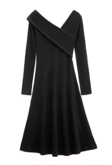 倒三角形身材適合什么裙子 倒三角形身材穿什么裙子好 倒三角形身材適合什么裙子 倒三角形身材穿什么裙子好