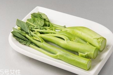 芥蘭能炒牛肉嗎？芥蘭炒牛肉的做法