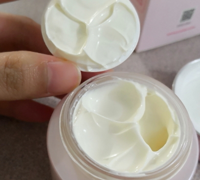 羽西白芍素顏霜好用嗎？羽西白芍素顏霜評(píng)測(cè)