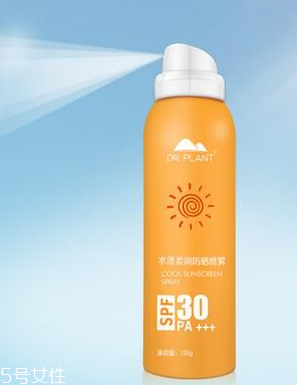 防曬噴霧對(duì)皮膚有害嗎？防曬噴霧傷害皮膚嗎？