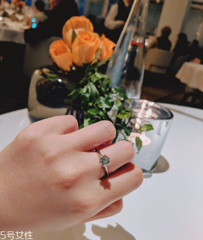 鉆戒vs和vvs哪個好？鉆戒vs和vvs級別對比