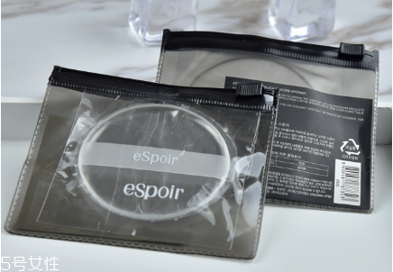 硅膠粉撲適合干粉嗎 硅膠粉撲正確使用方法 硅膠粉撲適合干粉嗎 硅膠粉撲正確使用方法