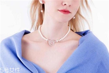 今年流行什么鎖骨鏈？鎖骨鏈流行什么款式？