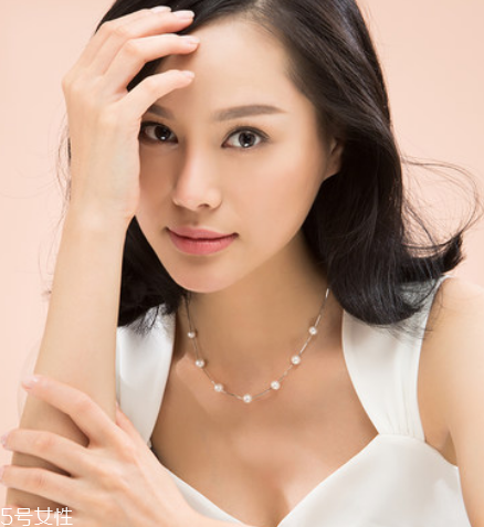 今年流行什么鎖骨鏈？鎖骨鏈流行什么款式？