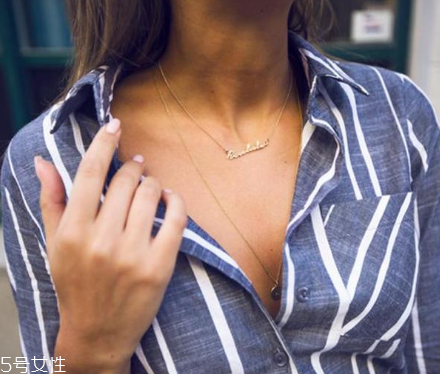 今年流行什么鎖骨鏈？鎖骨鏈流行什么款式？