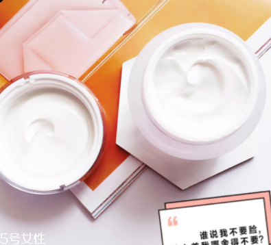 素顏霜是彩妝嗎？素顏霜屬于彩妝嗎？