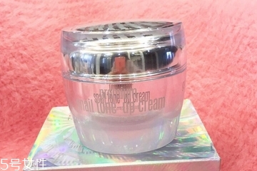 素顏霜脫妝太快怎么辦？怎么讓素顏霜更持久？