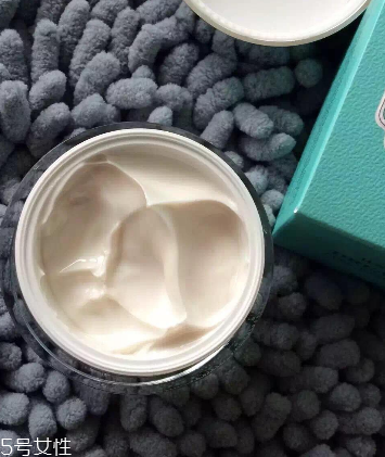 素顏霜脫妝太快怎么辦？怎么讓素顏霜更持久？