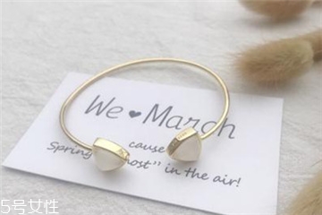 貓眼石手鐲一般多少錢？貓眼石手鐲市場(chǎng)價(jià)格