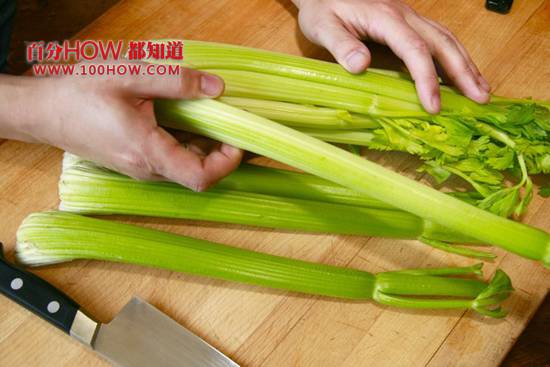 西洋芹怎么切 西洋芹怎么處理好吃 西洋芹怎么切 西洋芹怎么處理好吃