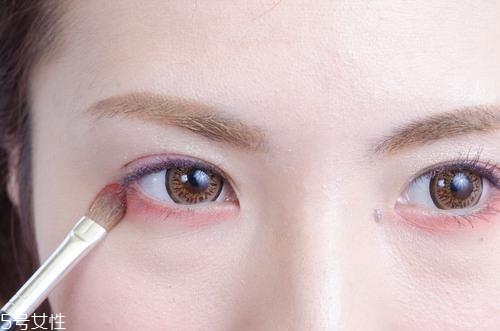 兔子眼妝畫法圖解 兔眼妝怎么畫 兔子眼妝畫法圖解 兔眼妝怎么畫