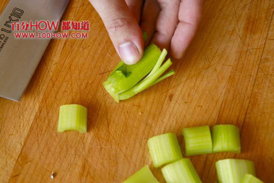 西洋芹怎么切 西洋芹怎么處理好吃 西洋芹怎么切 西洋芹怎么處理好吃