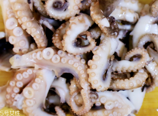 章魚會噴墨汁嗎？章魚的墨汁能吃嗎？