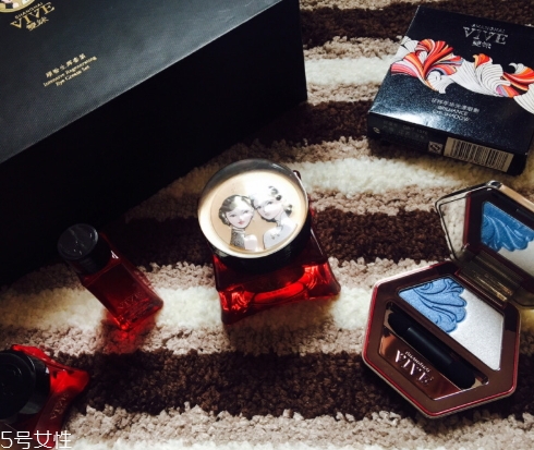 雙妹玉容霜和海藍之謎哪個好？雙妹玉容霜vs海藍之謎