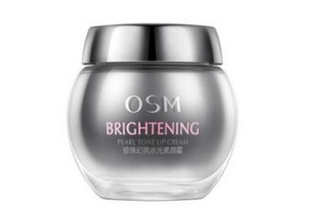 素顏霜太油怎么辦？用素顏霜臉很油怎么辦？