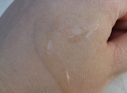 雙妹玉容液怎么樣？雙妹玉容液適合年齡