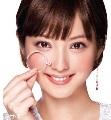 腮紅能用什么代替？沒有腮紅用什么代替？