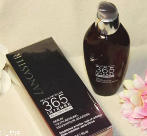 夏天適合用什么護膚品 夏天適合的護膚品