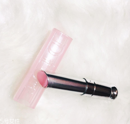 唇膏融化了怎么辦？唇膏變成油了怎么辦？