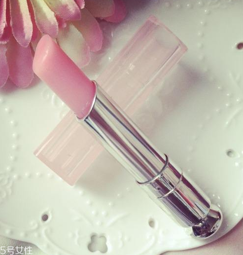 唇膏融化了怎么辦？唇膏變成油了怎么辦？
