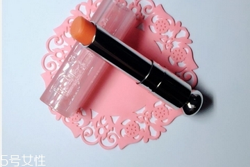 唇膏有毒嗎？唇膏吃進(jìn)去有毒嗎？