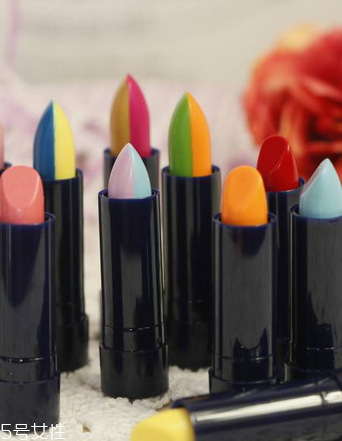 唇膏有毒嗎？唇膏吃進(jìn)去有毒嗎？