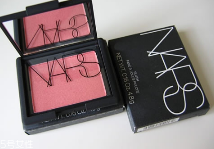 化妝品的保質(zhì)期多久 化妝品的保質(zhì)期一般是多長(zhǎng)時(shí)間 化妝品的保質(zhì)期多久 化妝品的保質(zhì)期一般是多長(zhǎng)時(shí)間