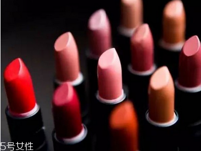 化妝品的保質期怎么看 化妝品的保質期在哪里 化妝品的保質期怎么看 化妝品的保質期在哪里