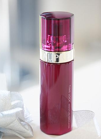 歐珀萊精華液和資生堂紅腰子哪個好？