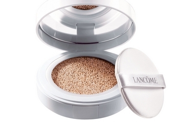 氣墊是粉底液?jiǎn)?？氣墊和粉底液是一個(gè)東西嗎？