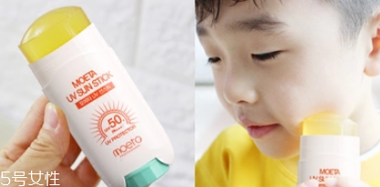 寶寶防曬霜怎么涂抹均勻 寶寶防曬霜拍打涂抹嗎 寶寶防曬霜怎么涂抹均勻 寶寶防曬霜拍打涂抹嗎