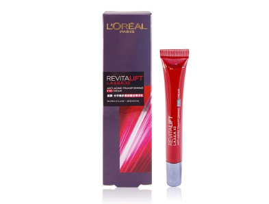 眼霜在護(hù)膚的哪一步 眼霜在護(hù)膚的第幾步用 眼霜在護(hù)膚的哪一步 眼霜在護(hù)膚的第幾步用