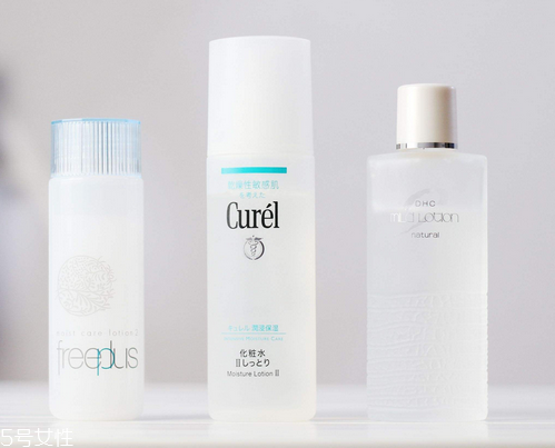 化妝水是卸妝水嗎？化妝水是卸妝的嗎？